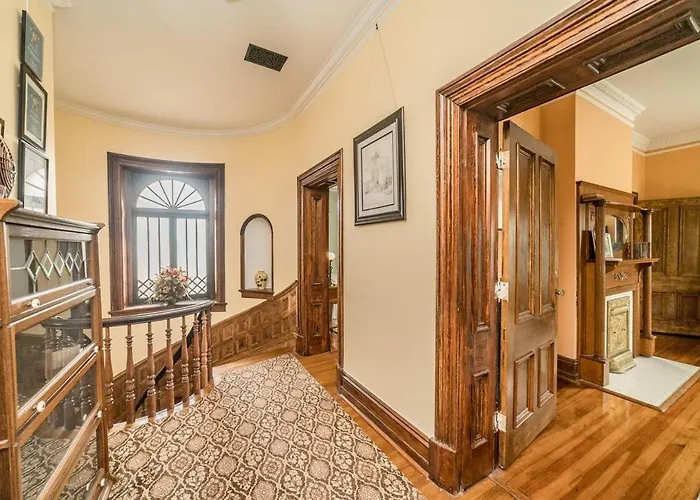 Peaceful Easy Feelings - King Sized Bed - Sleeps 2