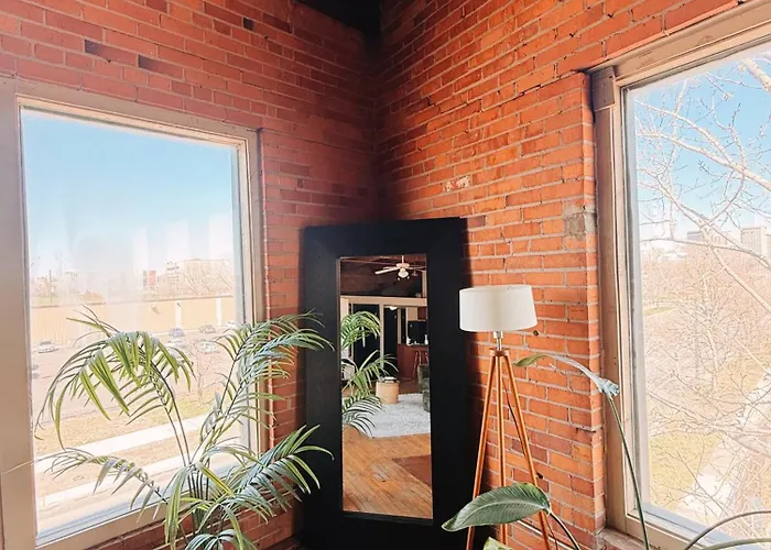 420 Friendly Skyline View Downtown Loft Free Parking