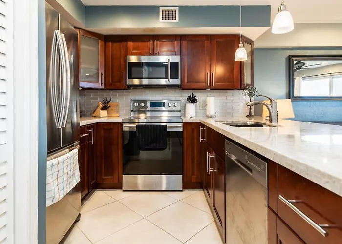 2402 Ocean Pointe