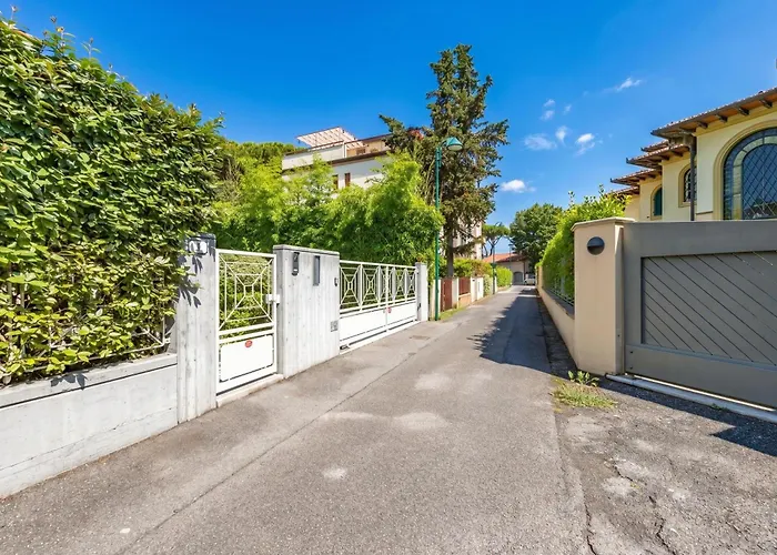 Terrazza Apuana A Few Steps From The Sea - Happy Rentals
