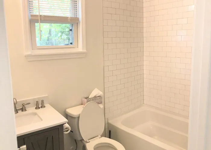 Lakewoodlyon Park Renovated Cottage Near Duke 23B