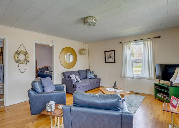 Ludington Vacation Rental - Walk To Lake Michigan!