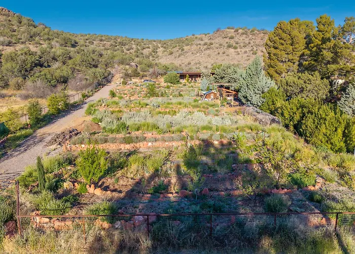 Historic Farm Cottage On Wine Trail Near Sedona