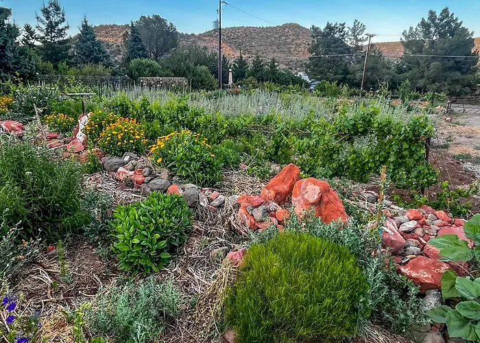 Historic Farm Cottage On Wine Trail Near Sedona