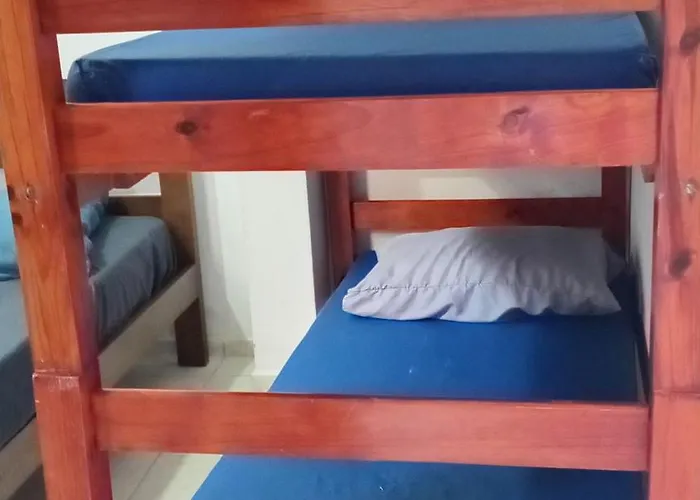 Casa A 250 Metros A Pe Da Praia. Otima Localizacao