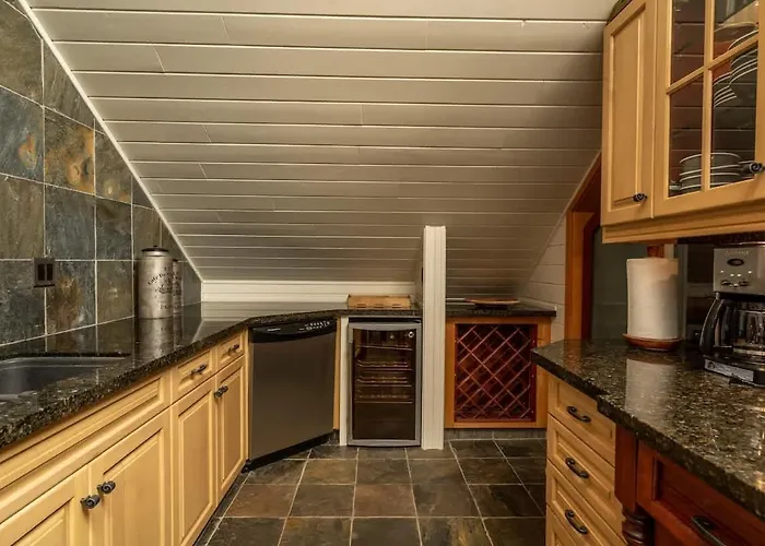 Parkland301 Sunlit 2,000 Ft² Penthouse With Mtn View