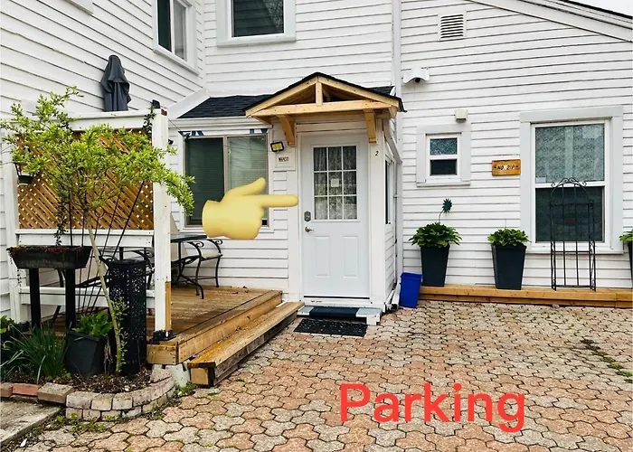 Barker House Suite 2,In The Heart Of Old-Town