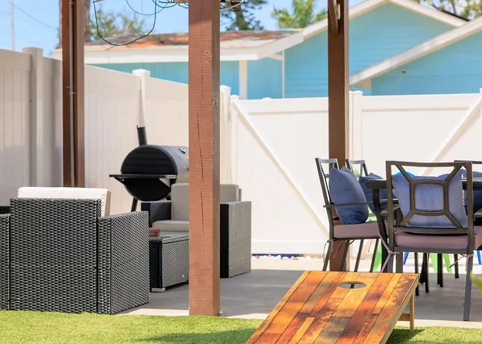 3Br - Beach & Trail - Bikes, Fire Pit, Mini-Golf