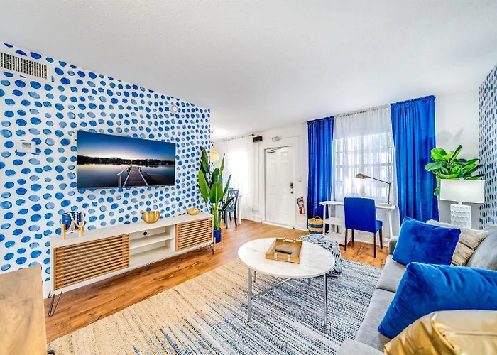 King Water View - No Extra Fees - Palm Wave Says