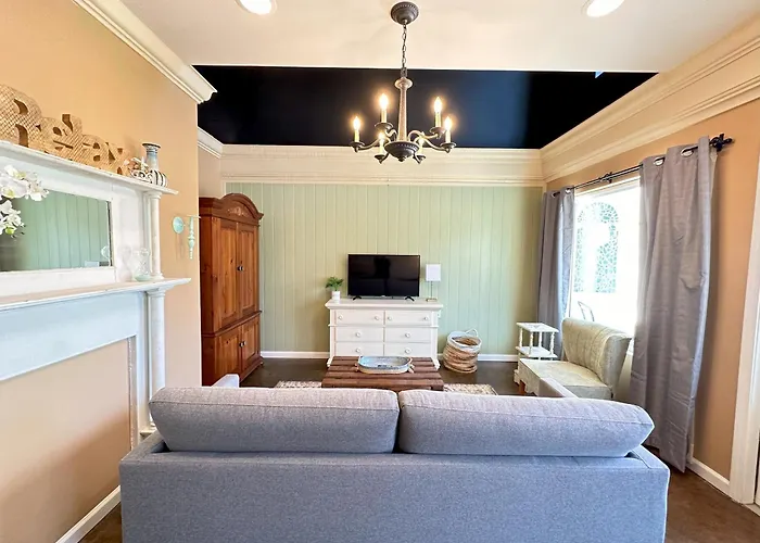 Haven At Hazel Downtown Loft