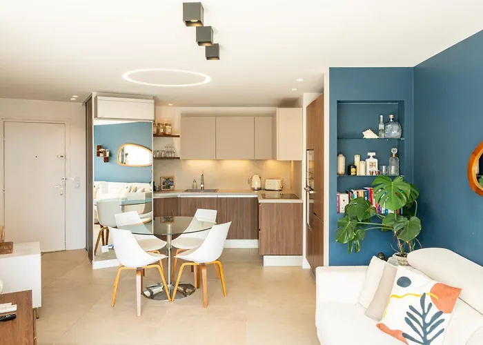 Appartement Luxe Vue Mer Et Collines Avec Piscine