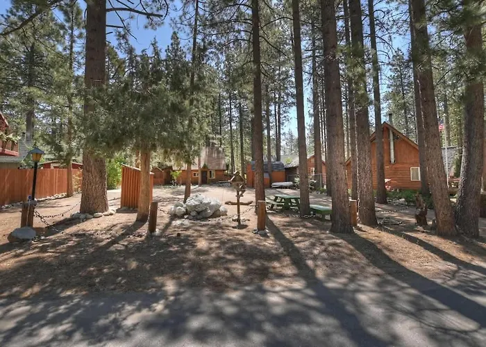 Bear Country Retreat, Fawnskin Near The Lake
