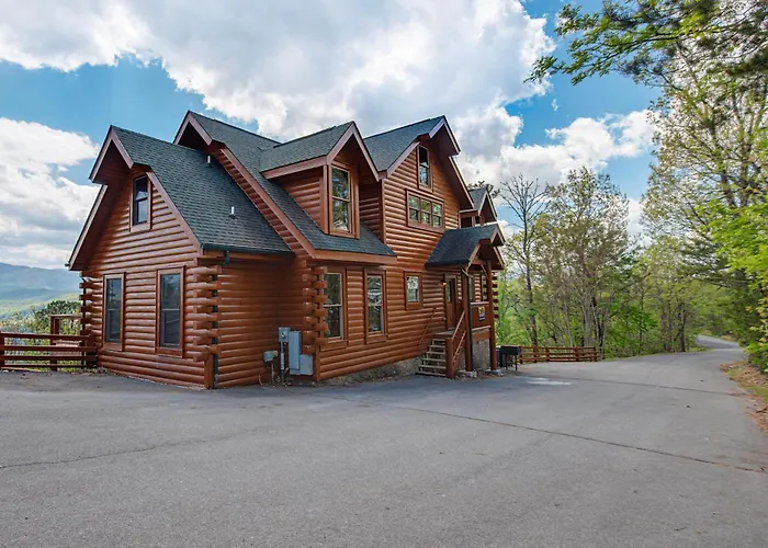 Papa Bears Cabin By Stony Brook Cabins