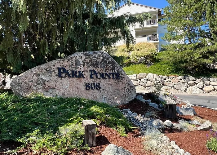 Cozy Condo In Chelan With Balcony & Views