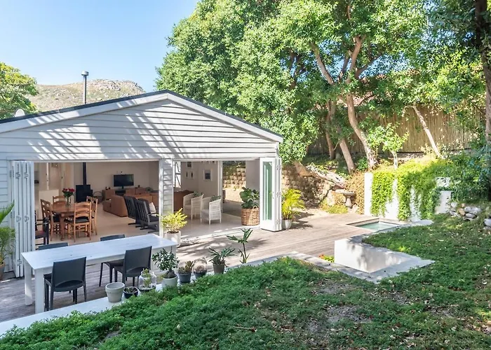 Melkhout Beach Bungalow In The Heart Of Kommetjie