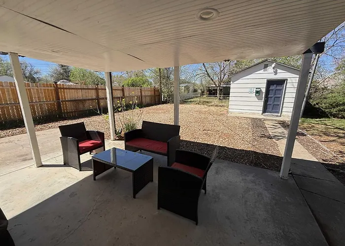 Modern Family Home With Three King Beds Near Va & Anschutz