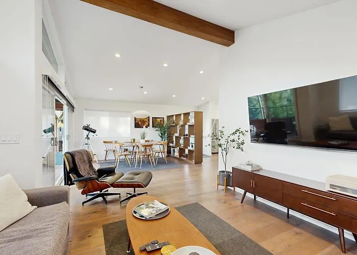 Rio Lindo River Retreat