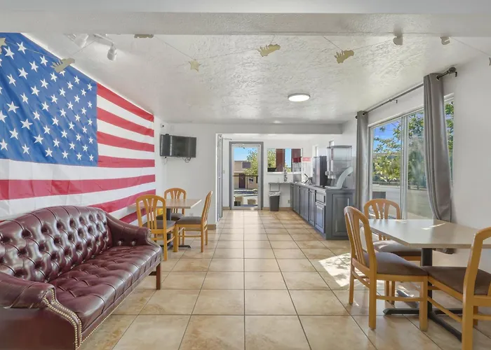 Patriot Stay Motel