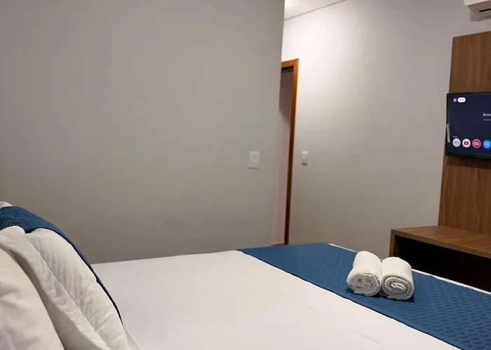 Fonsecas House Suítes Privativas com Piscina e Vista da Cidade