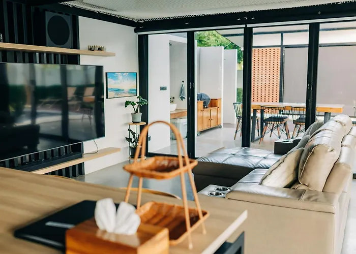 913 Luxury Pool Villa Khaolak