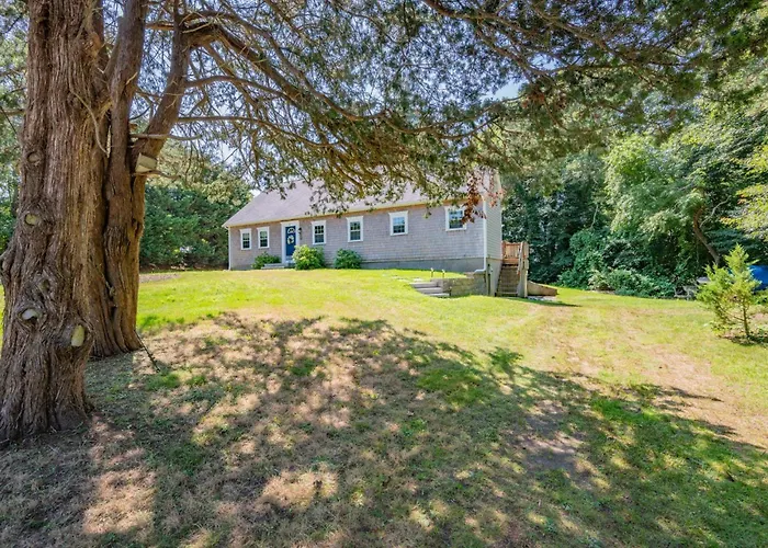 Cape Cod Escape - 1 Mile To Beach, A/C Grill