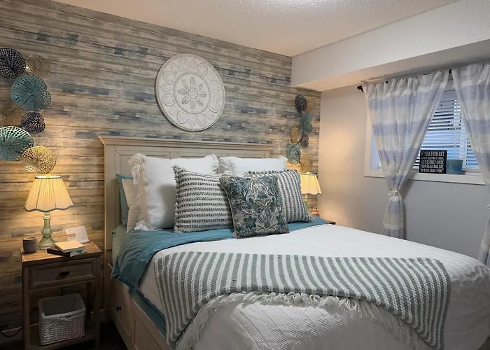 Harrison Lakeside Retreat