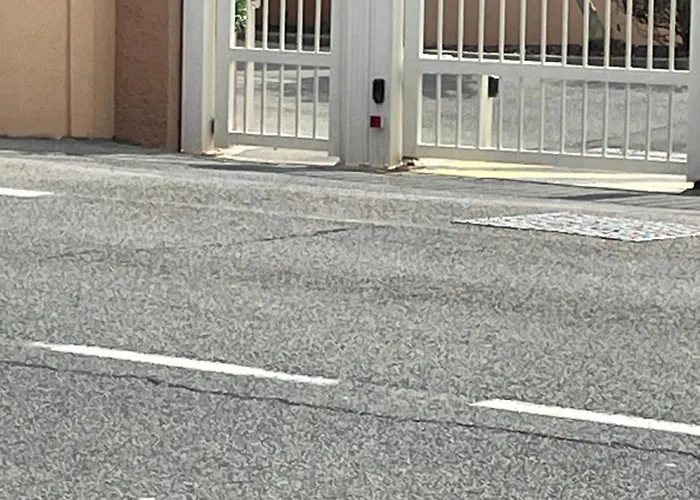 Appartement Classe 3 Etoiles Face A La Plage De La Nartelle Avec Place De Parking Privative