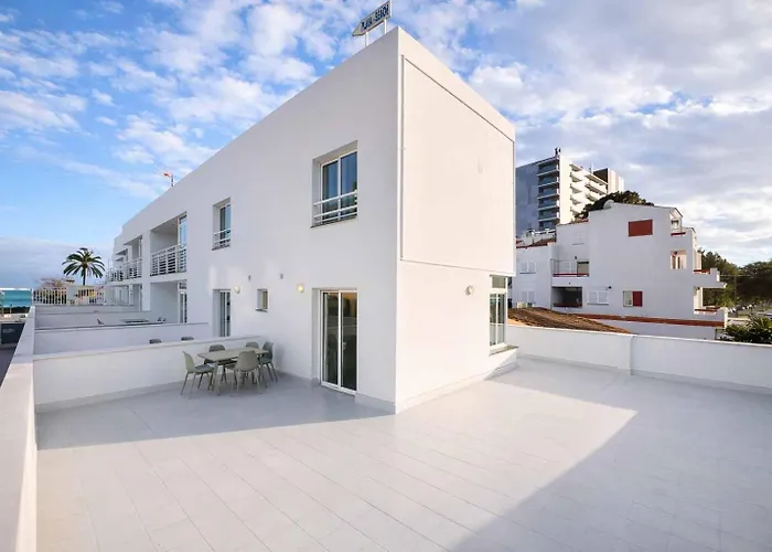 Nura Houses Magaluf Beach