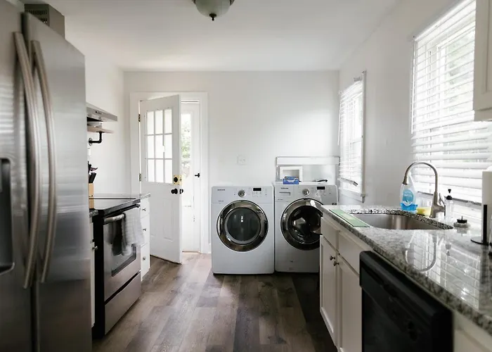 Cozy Corner| Home Near Downtown Lexington| 2Bd