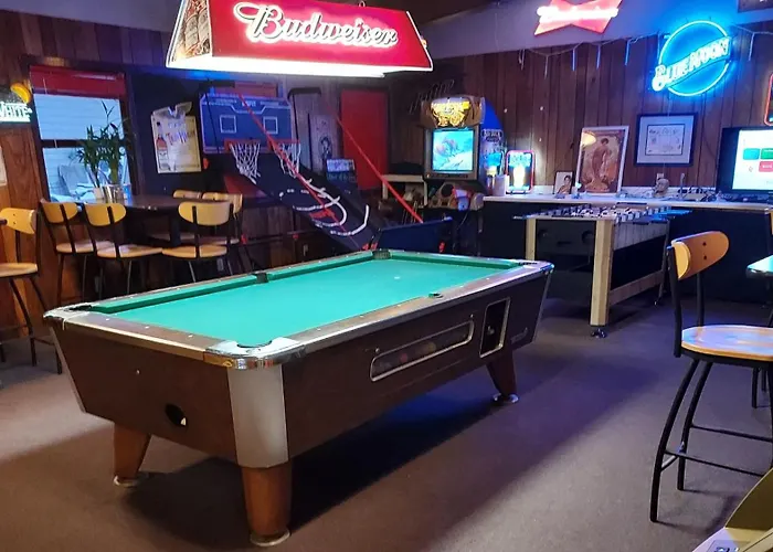 Cougar Canyon Lodge