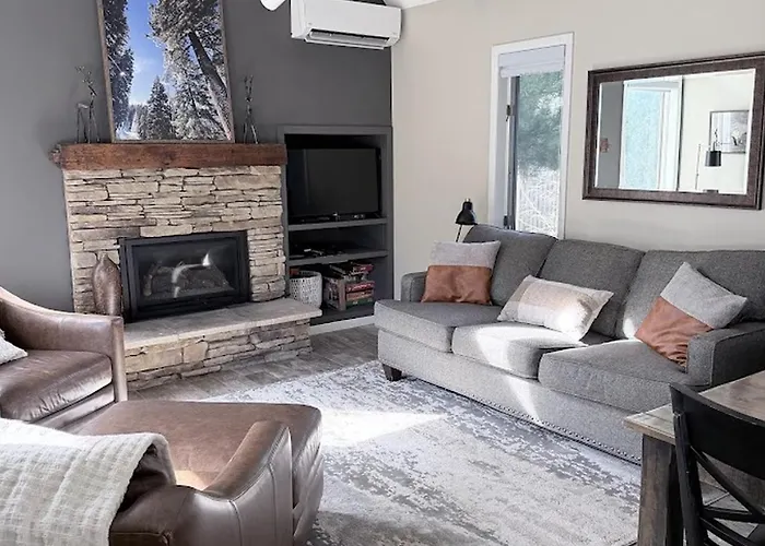 Haney Hideaway Warm And Welcoming Peek N Peak Condo Close To Lift 8 Sleeps 10