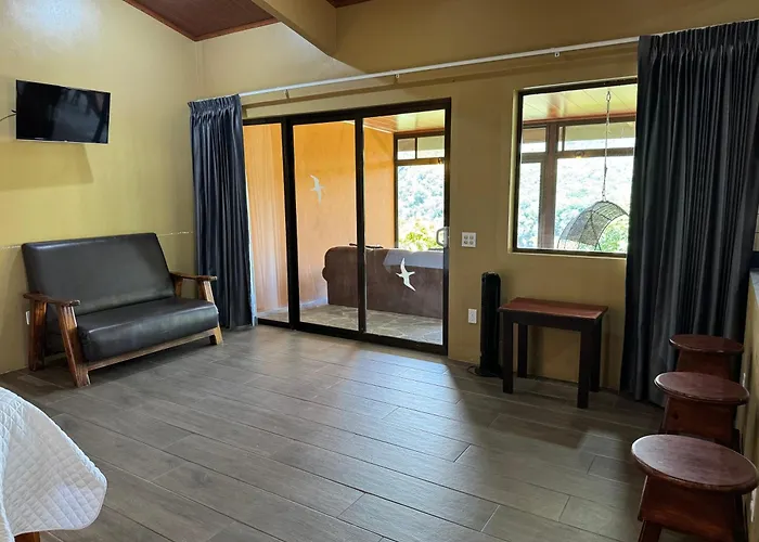 Rainbow Valley Lodge Costa Rica