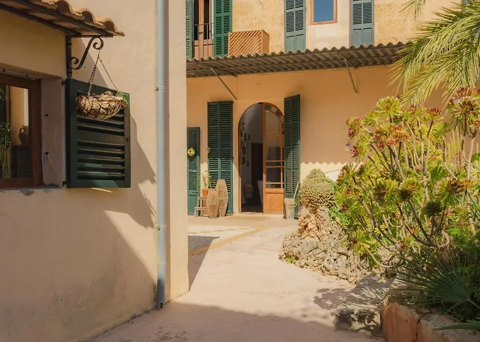 Casa Mona, Turismo De Interior