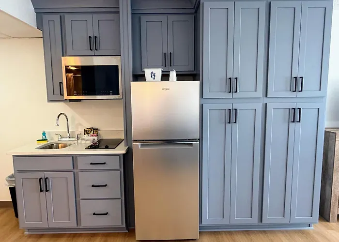Beachcomber Motel