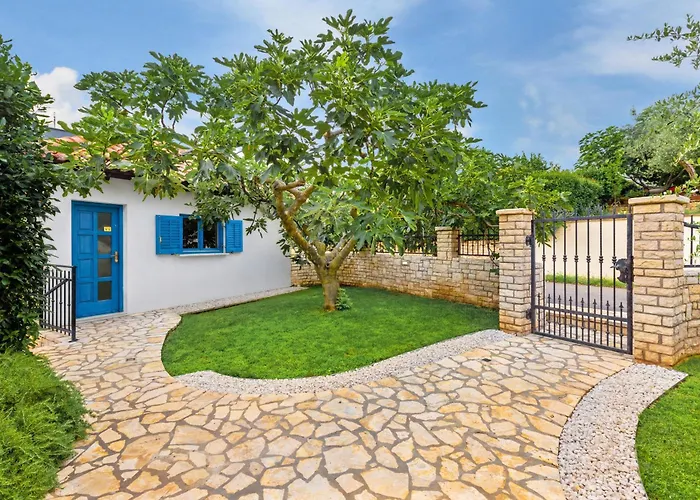 Villa Umag Istria Seaview Private Pool And Garage By Rentistra