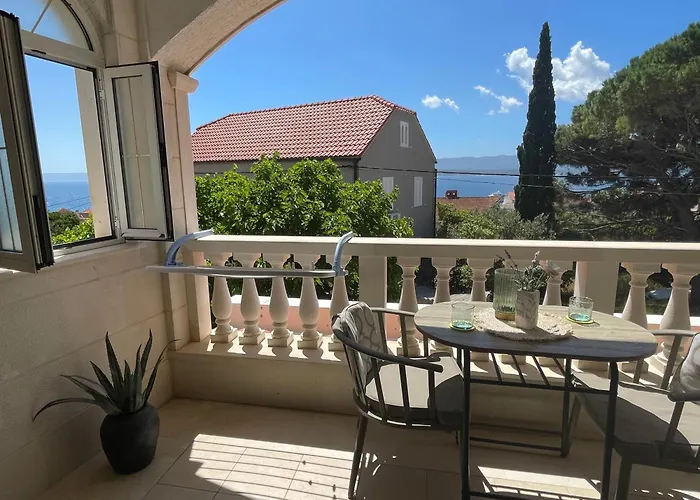 Villa Mira