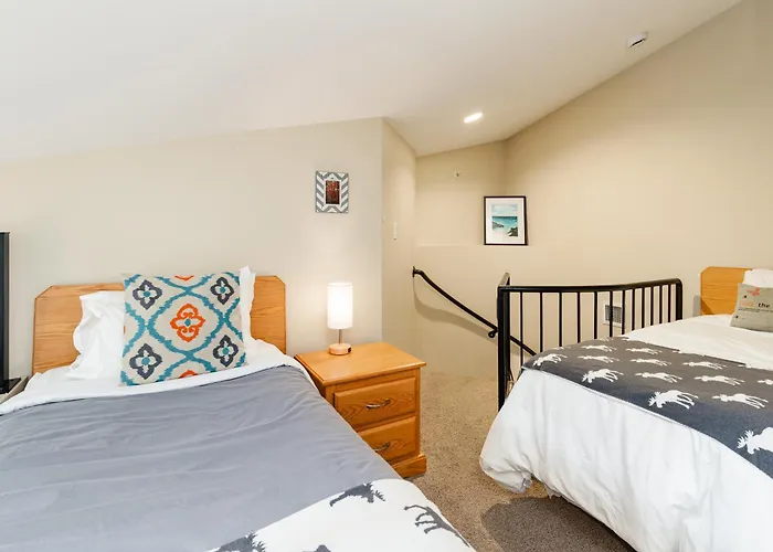 R & R Retreat Luxury Condo