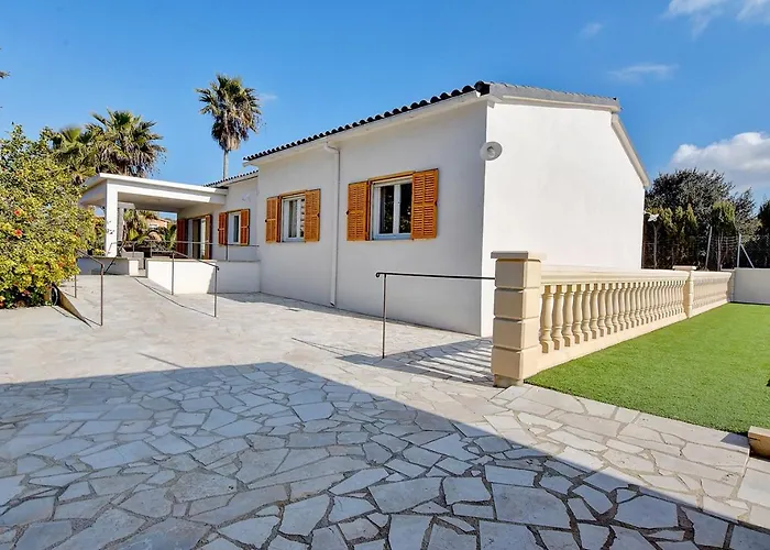Villa Can Benavent By Slow Villas