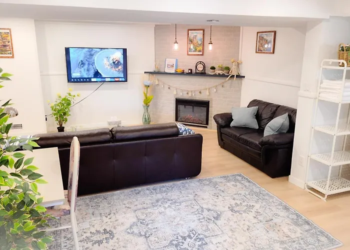 Applewood Gardens Apartment