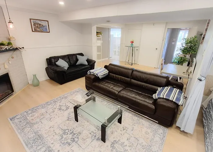 Applewood Gardens Apartment