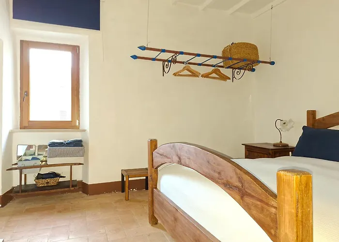 Panoramic Nest In Montalcino