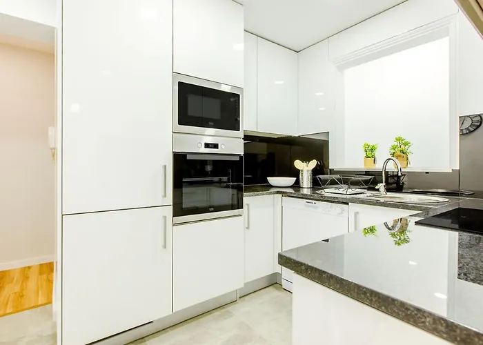 Espinho Beach 4 Stays With Terrace