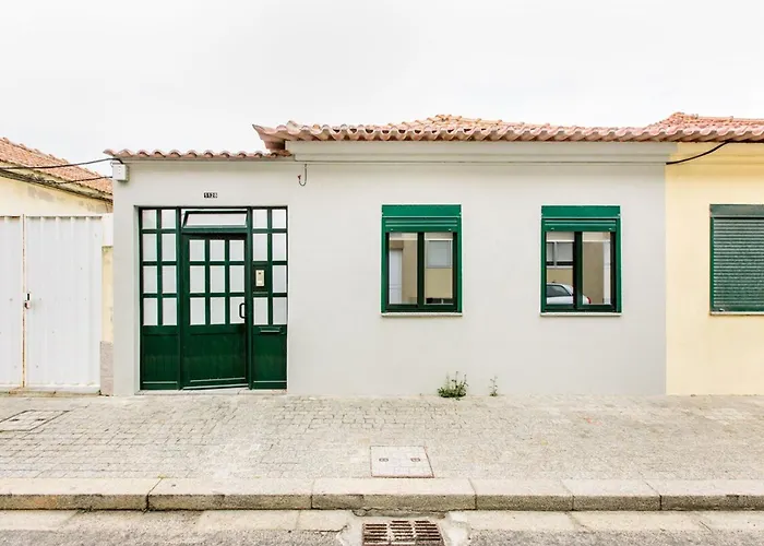 Espinho Beach 4 Stays With Terrace