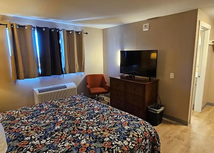 Farwest Motel