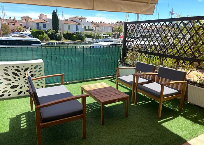 Belle Vue - Appartement Avec Garage, Rue De L'Amarrage Port Grimaud - Golfe De St Tropez