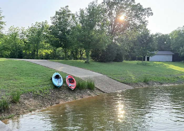 Entire Lake House At Lake Fork With Private Bay, Boat Ramp, Fishing Light & 8 Acres Land