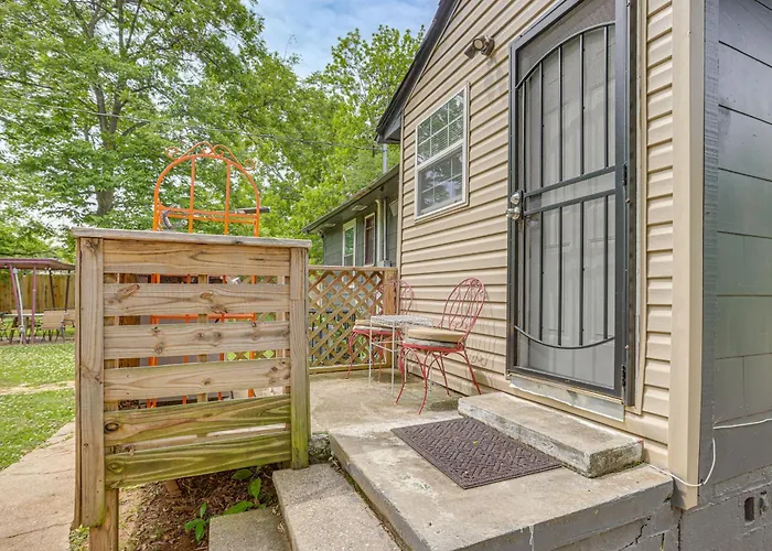 3 Mi To Downtown: Family-Friendly Birmingham Home