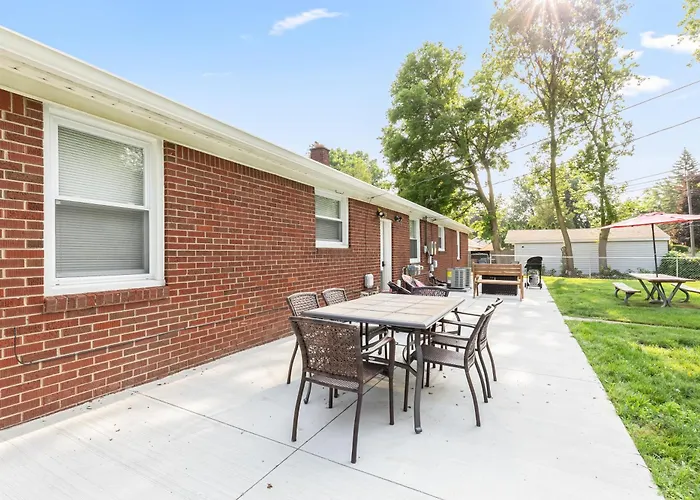 New! Peaceful & Relaxing 2Br Flat, Top Location