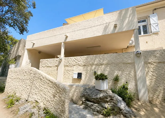 Villa Entierement Renovee Avec Piscine En Plein Coeur De Bastia - Corse