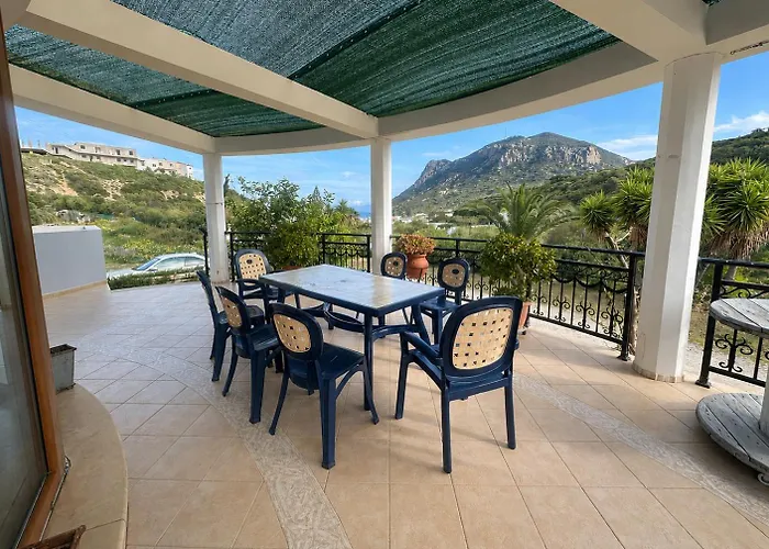 Peaceful Retreat - Kefalos Stay With Patio Views & Gym